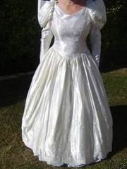 Bride of Frankenstein Vintage 80s wedding dress - size M